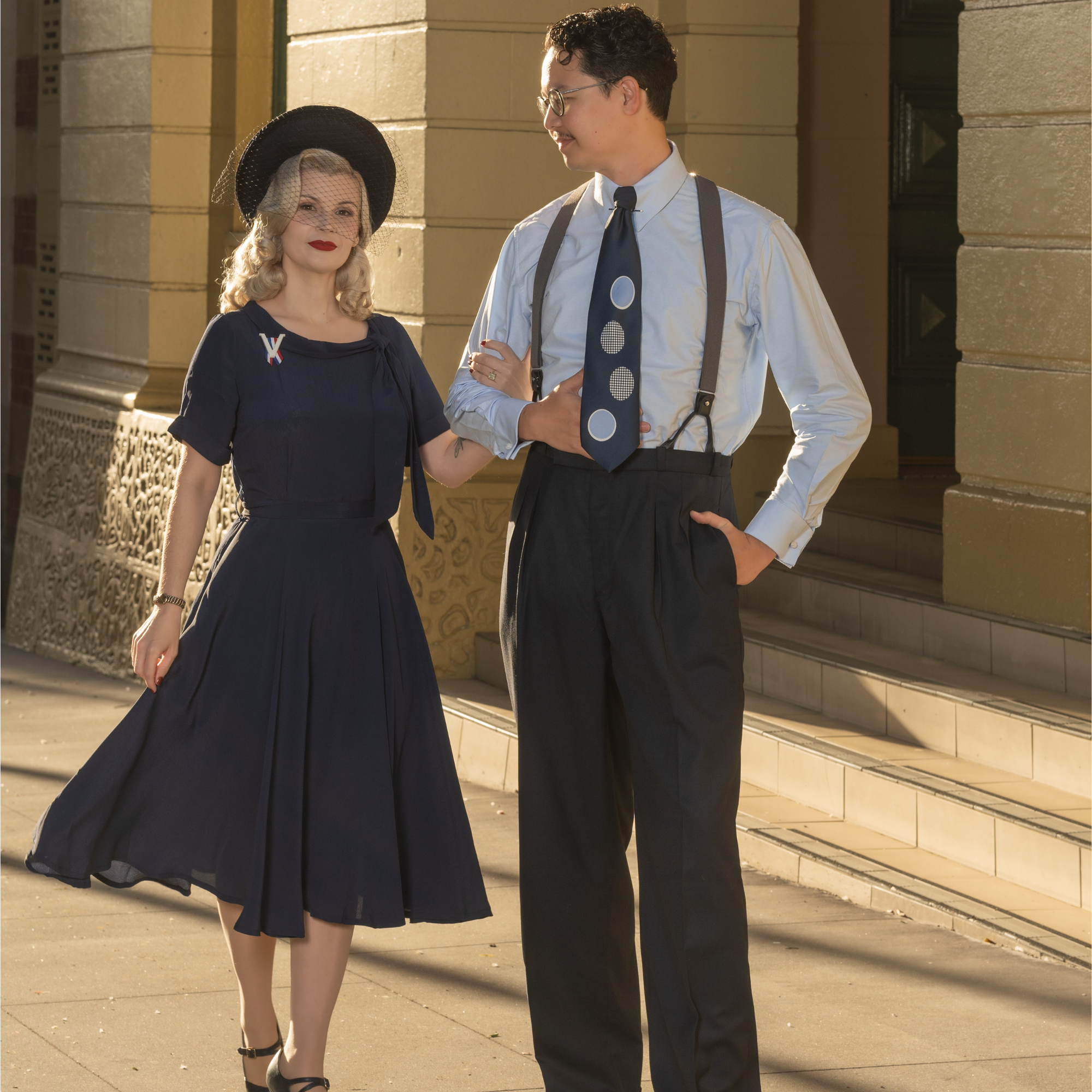 Men's 1940s Trousers in Navy