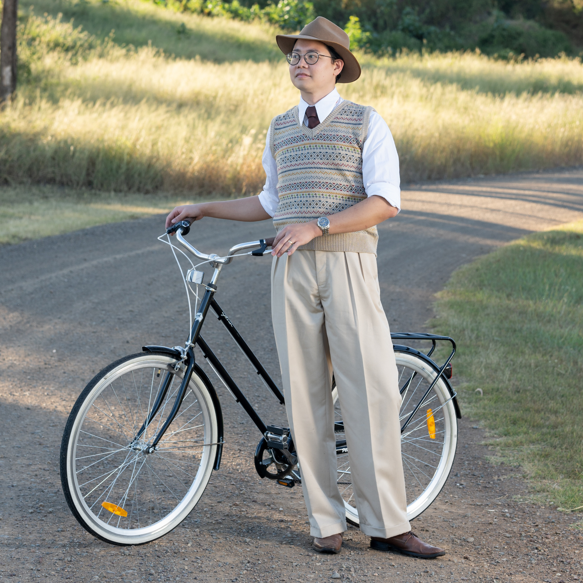 Men's 1940s Trousers in Stone