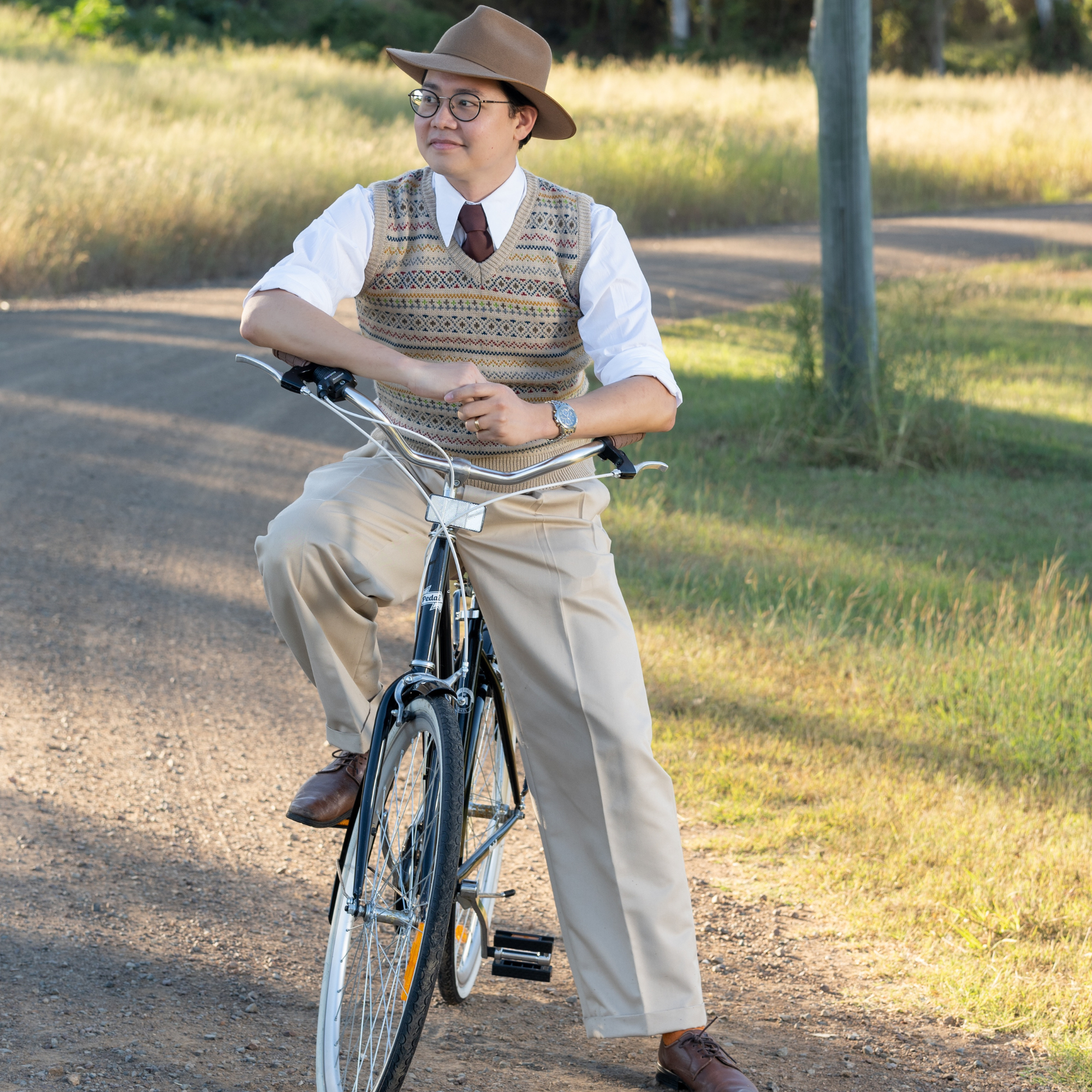 Men's 1940s Trousers in Stone
