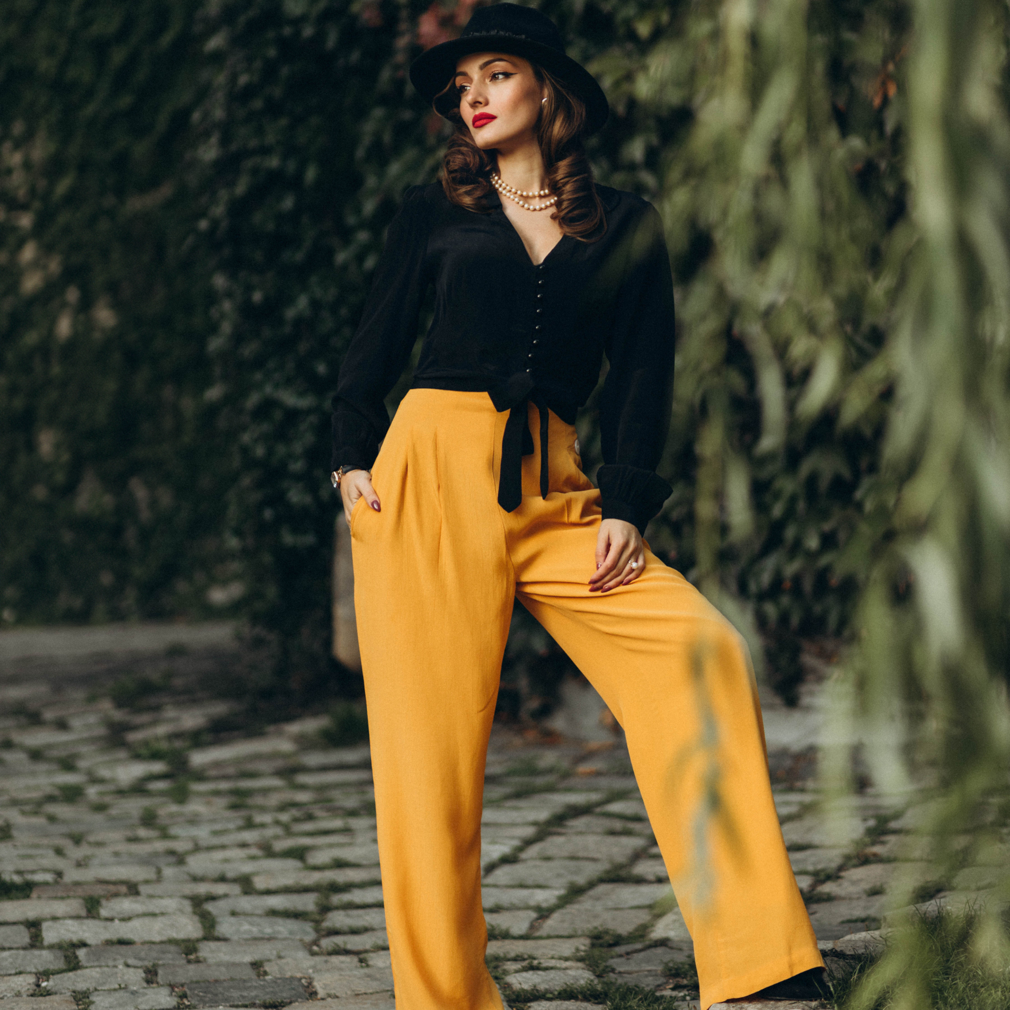 Audrey Trousers in Mustard  Vintage Style Women's Trousers - The  Seamstress of Bloomsbury