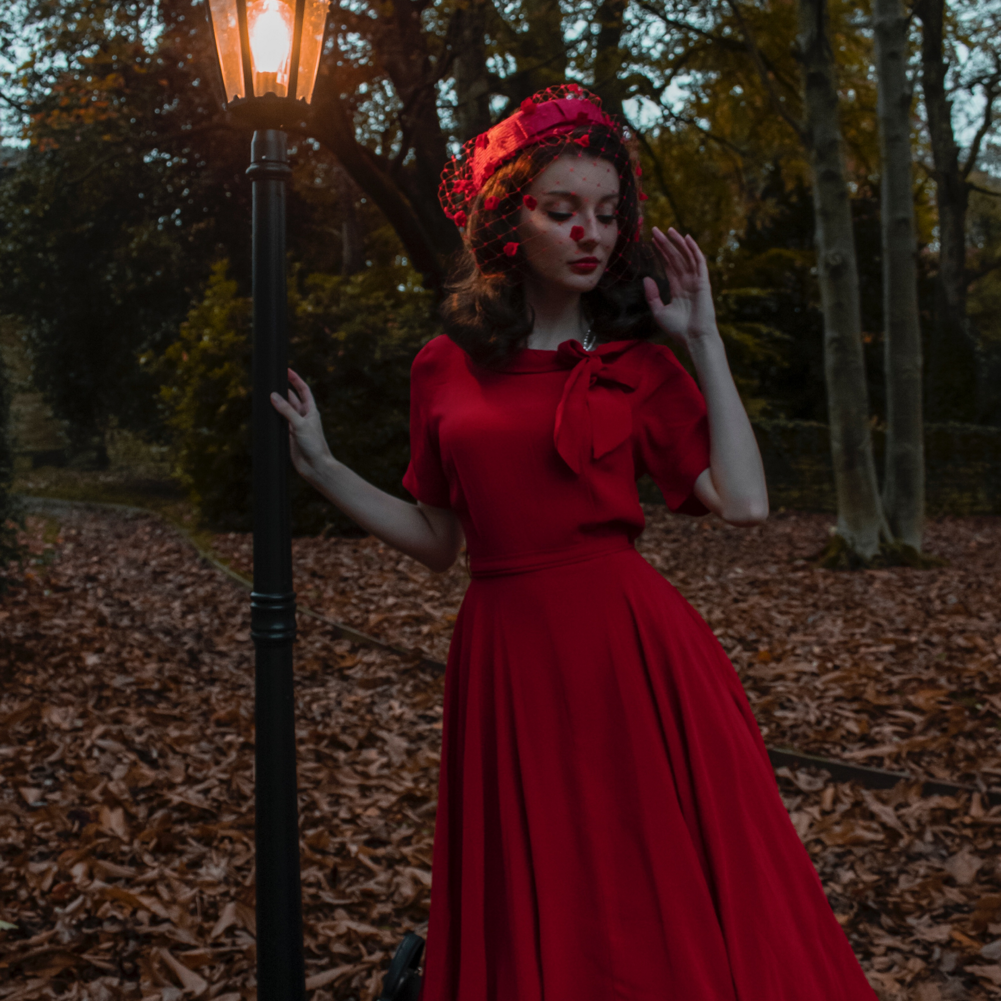 Cindy Dress in Lipstick Red