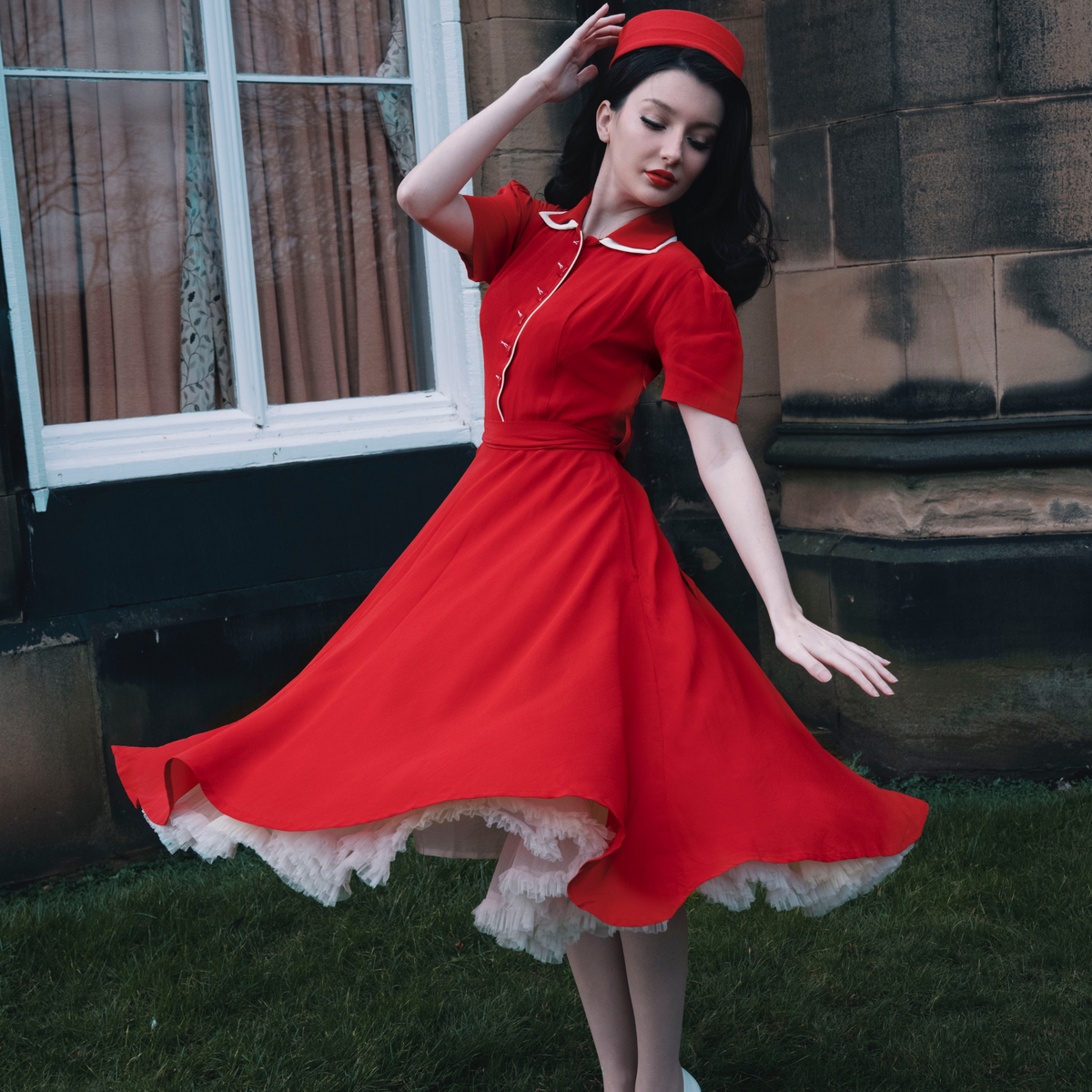 Mae Tea Dress in Lipstick Red