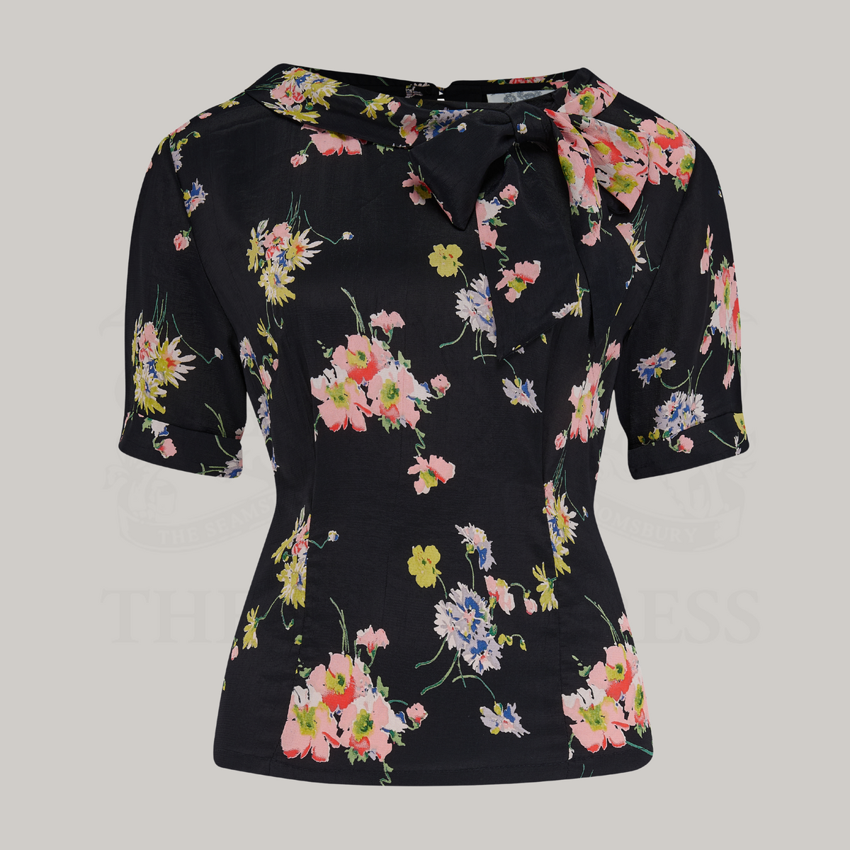 Cindy Blouse in Black Mayflower