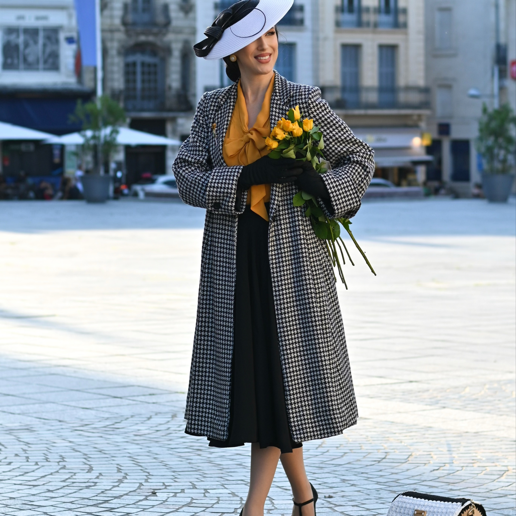 Elizabeth Coat in Black Houndstooth