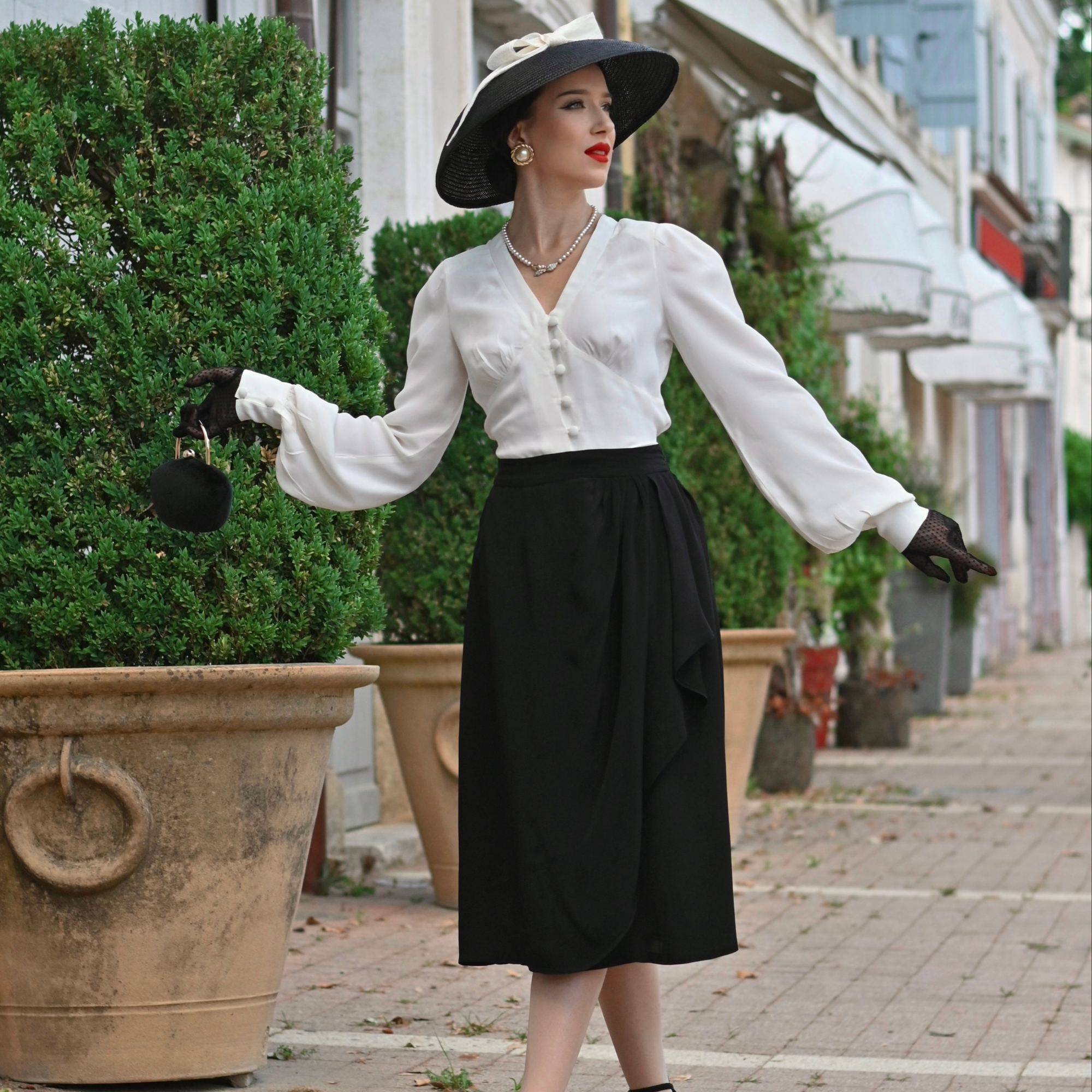 Deanna Skirt in Liquorice Black