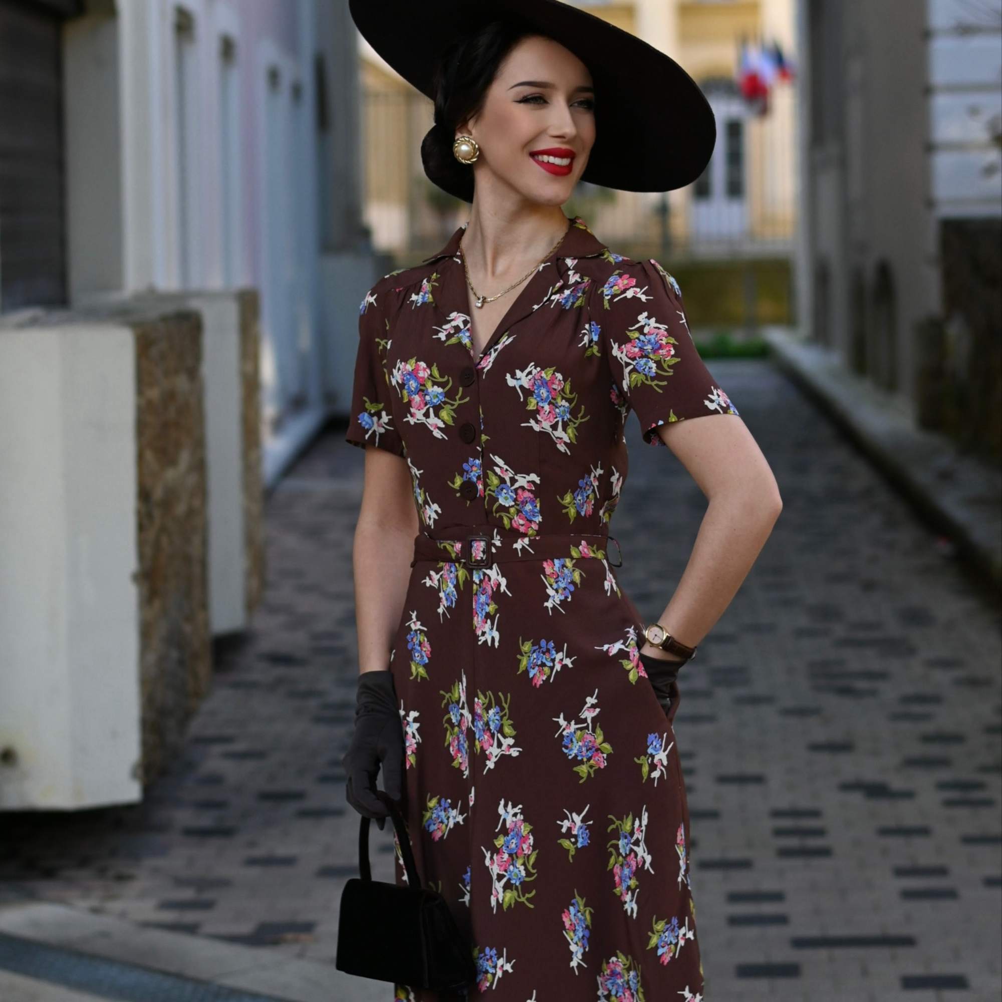 Lisa Shirtwaister Dress in Brown Floral Dancer