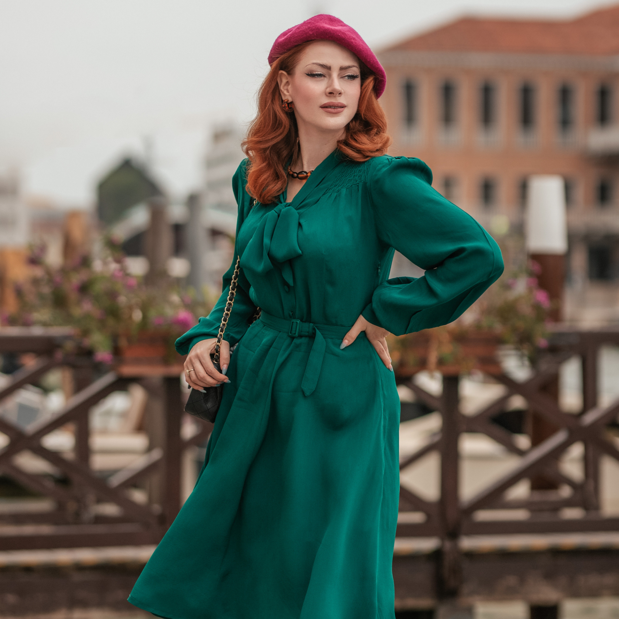 Vintage dresses online with sleeves