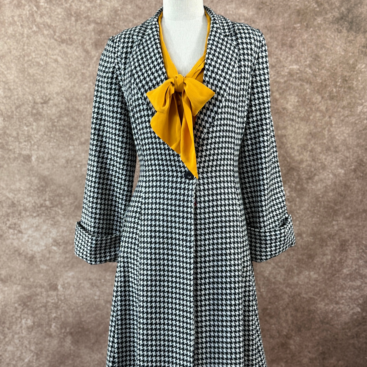 Elizabeth Coat in Houndstooth