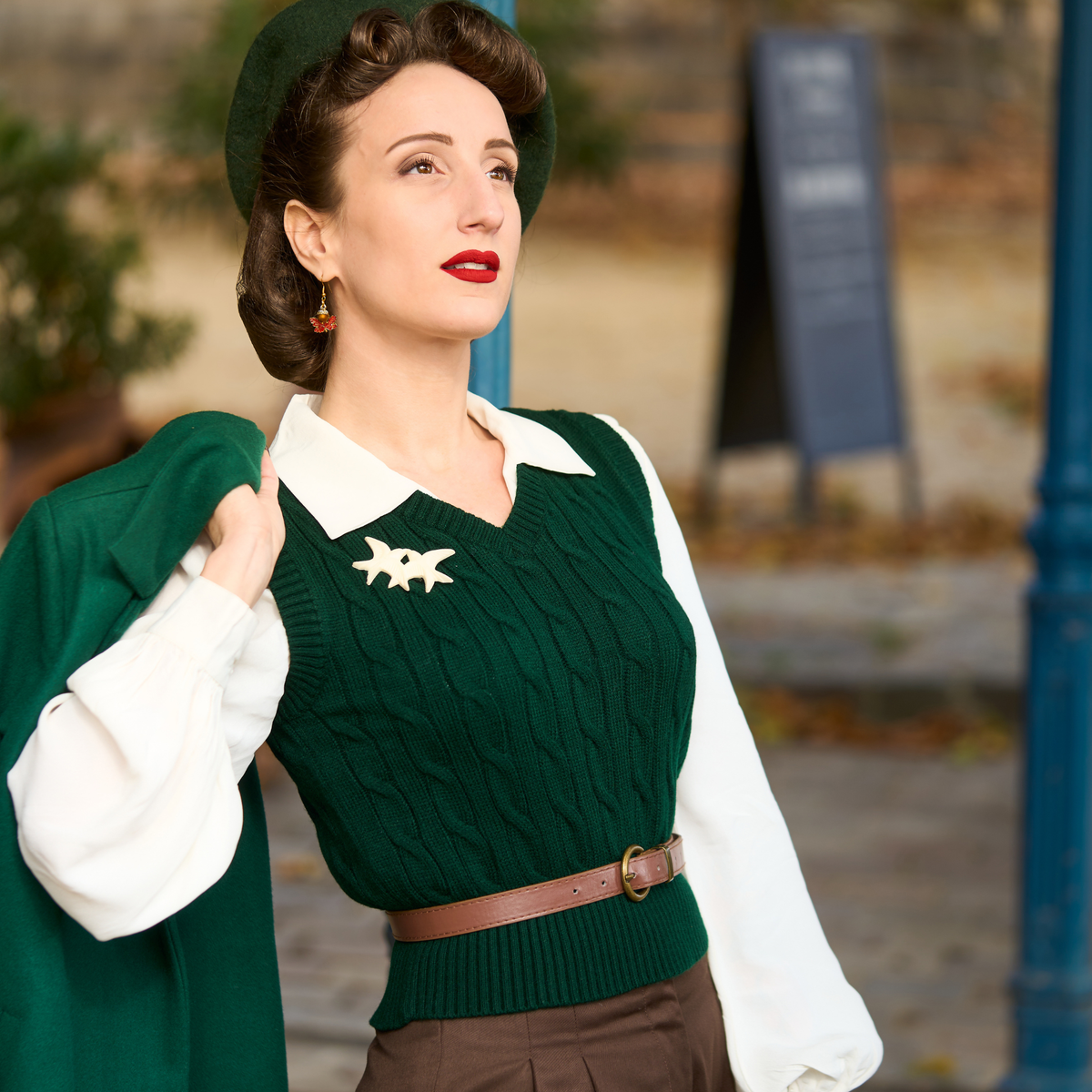 Cable Knit Slipover in Green