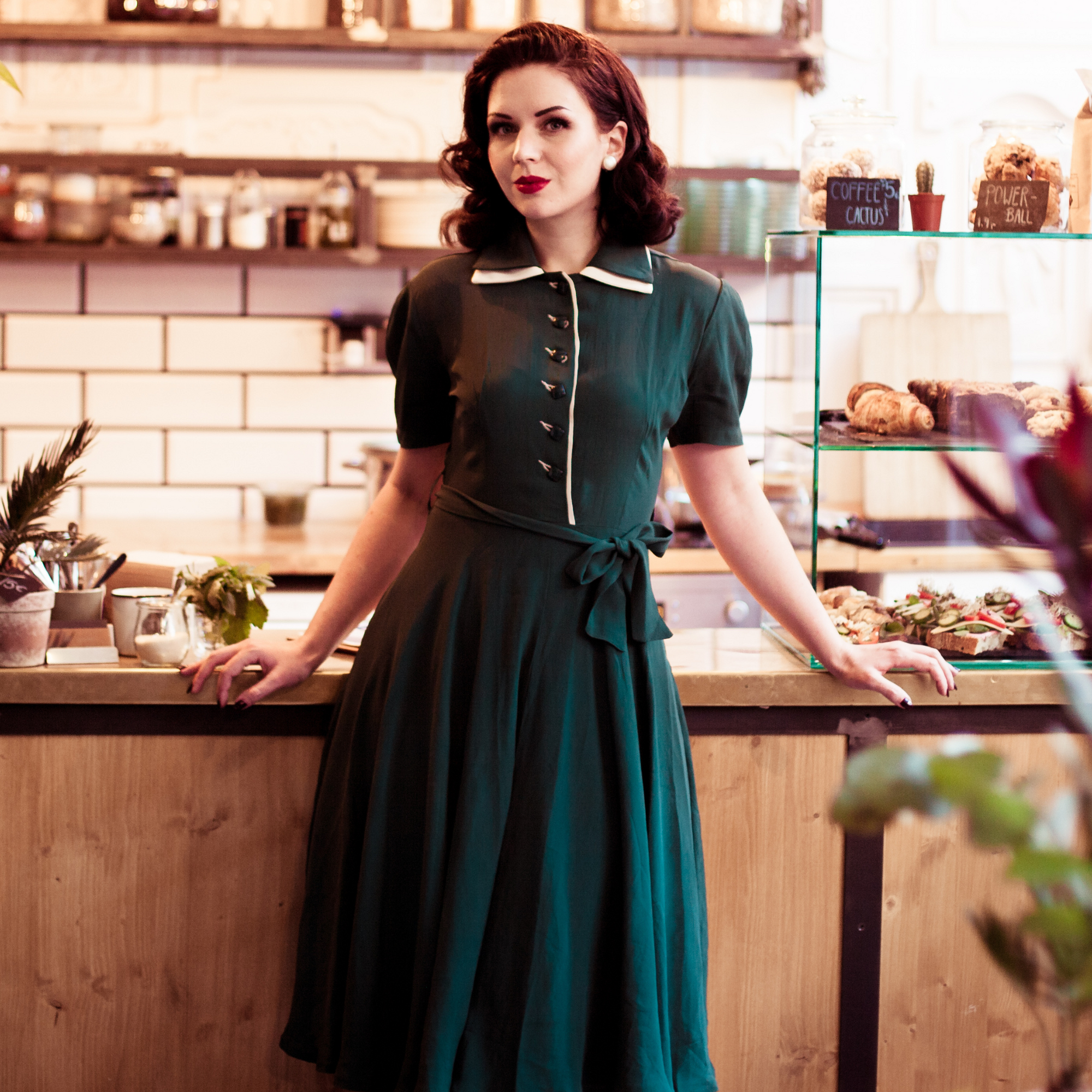 Mae Tea Dress in Hampton Green