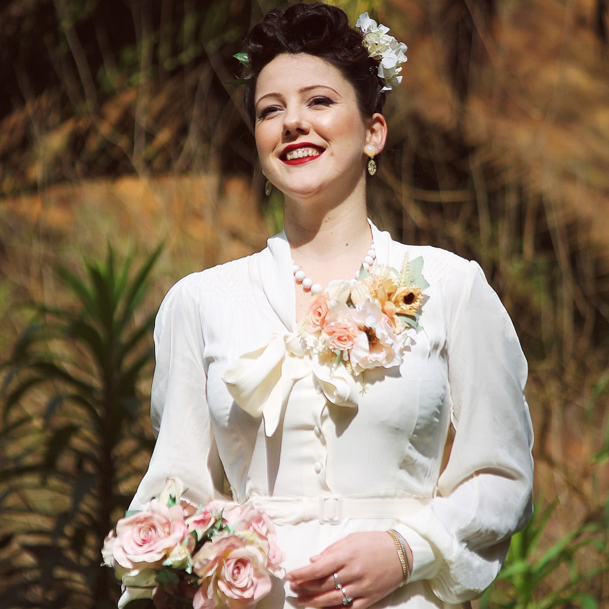 Eva Pussy Bow Dress in Cream