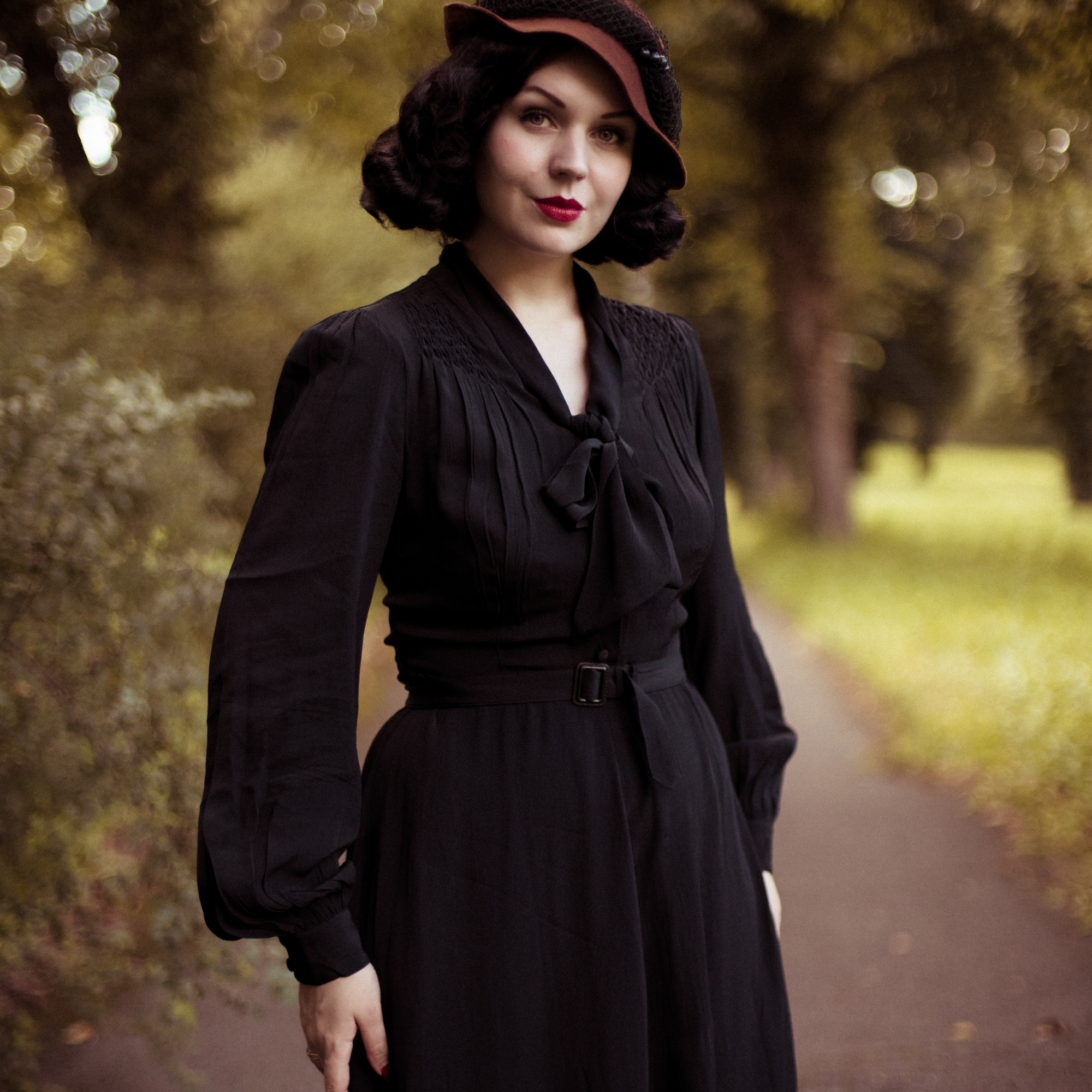 Eva Pussy Bow Dress in Liquorice Black