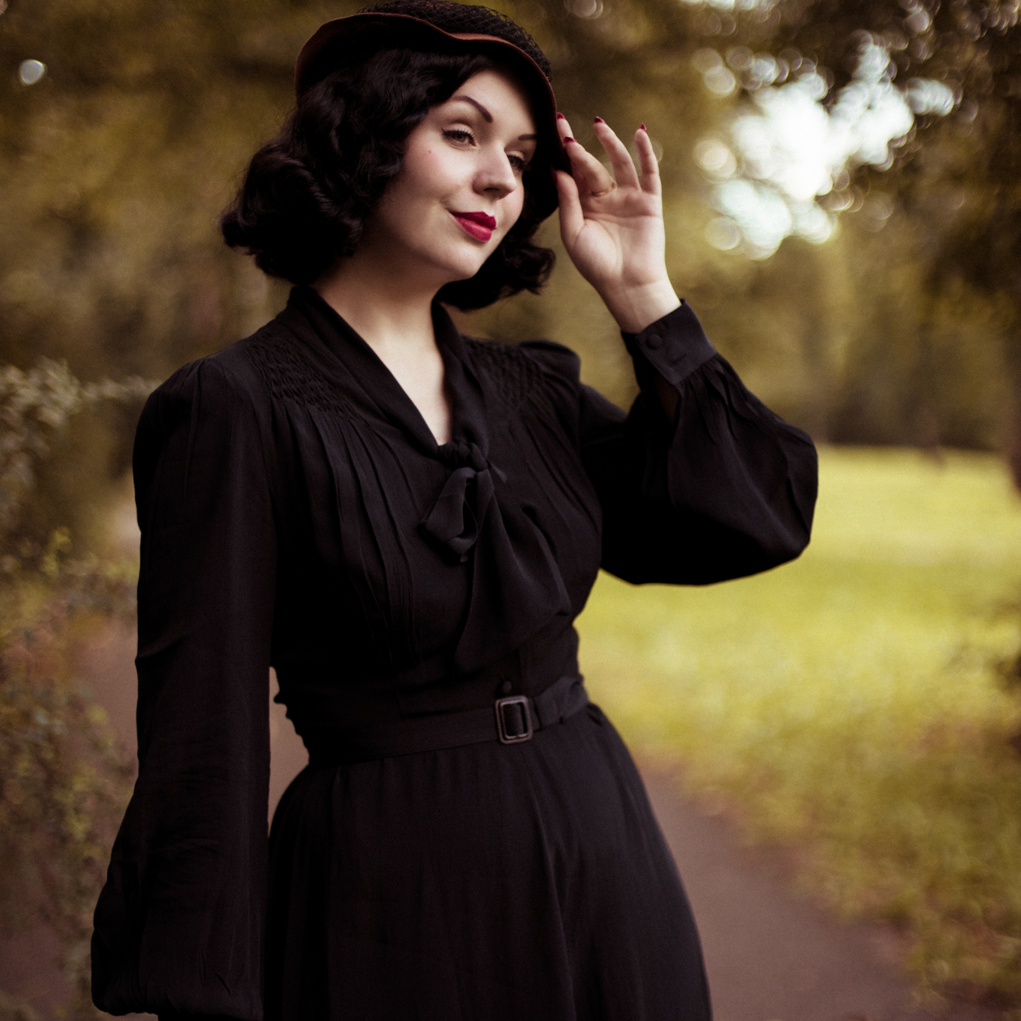 Eva Pussy Bow Dress in Liquorice Black