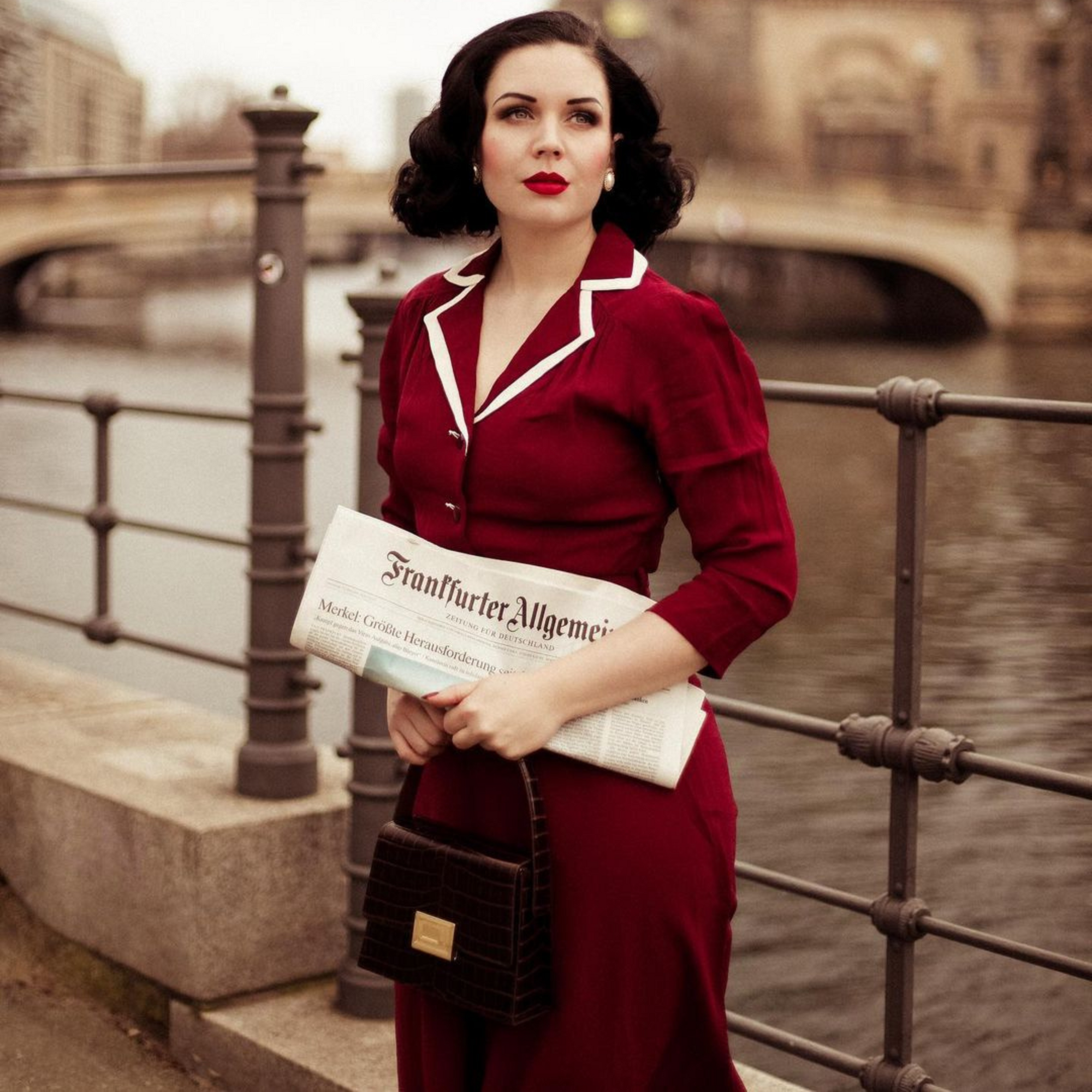 Lisa-Mae Shirtwaister Dress in Windsor Wine