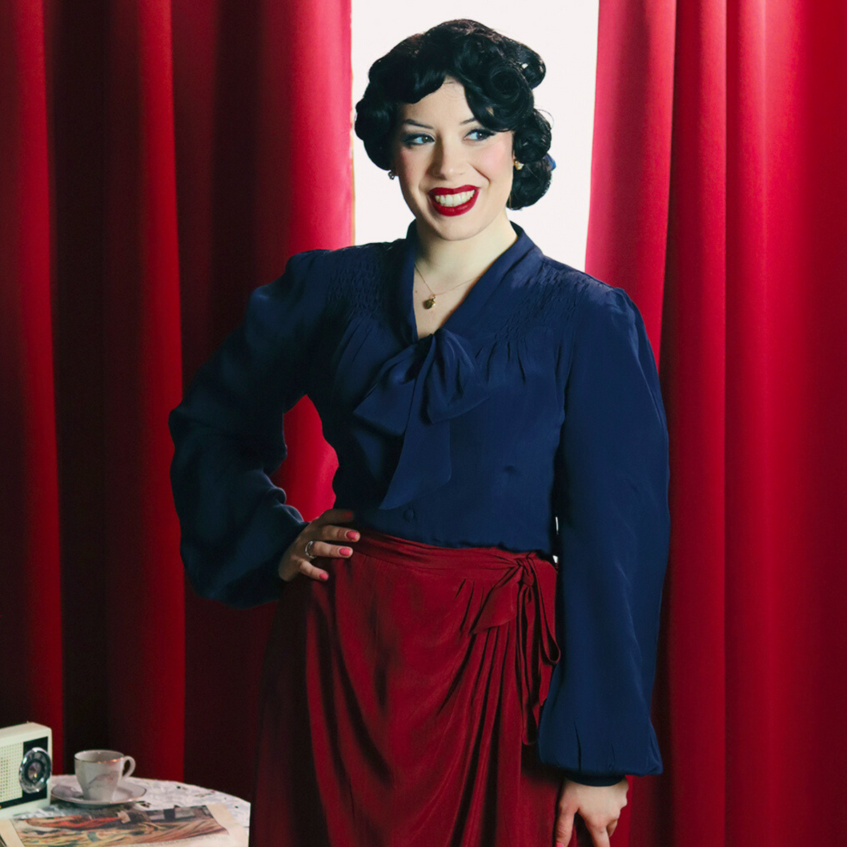 Eva Pussy Bow Blouse in French Navy