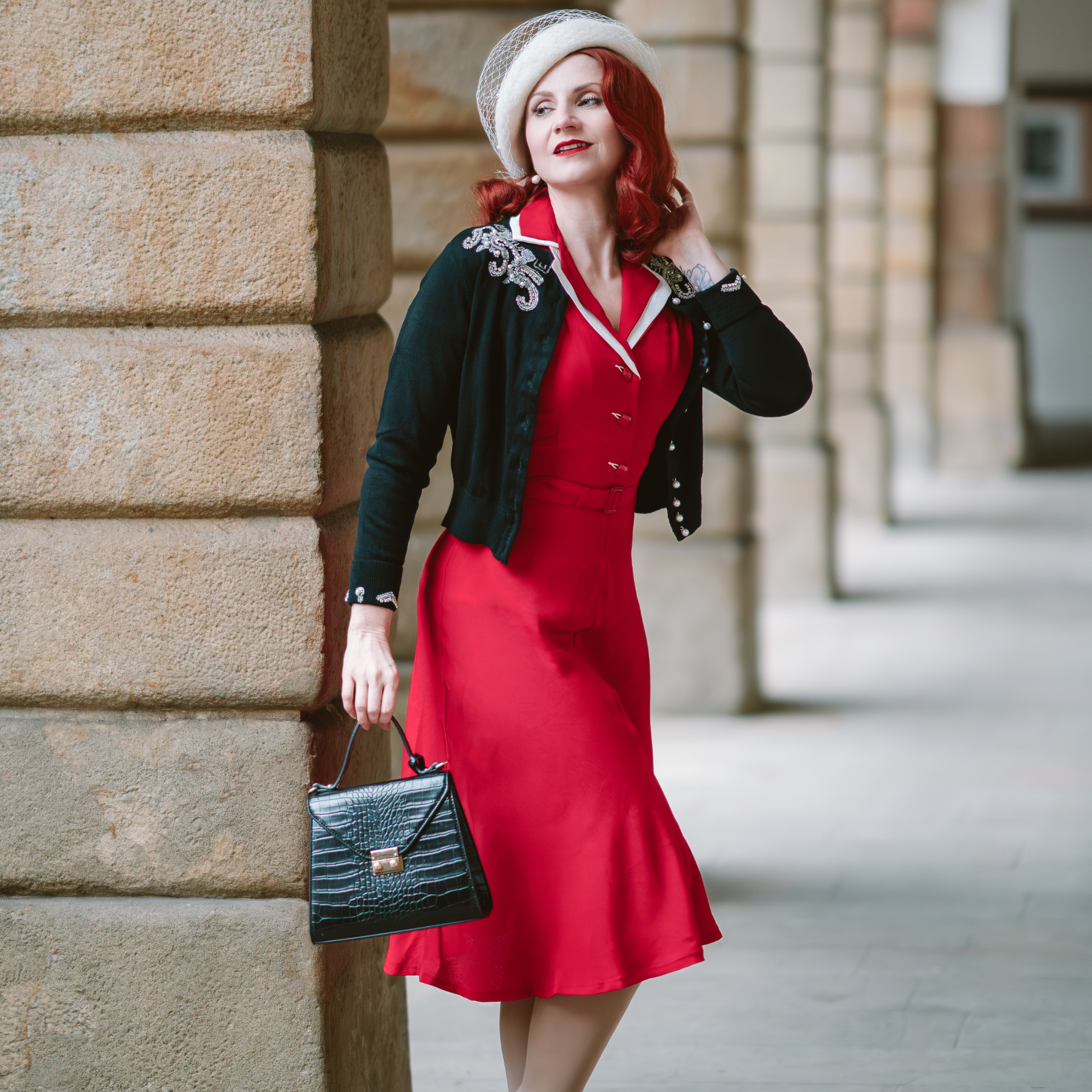 Lisa-Mae Shirtwaister Dress in Lipstick Red