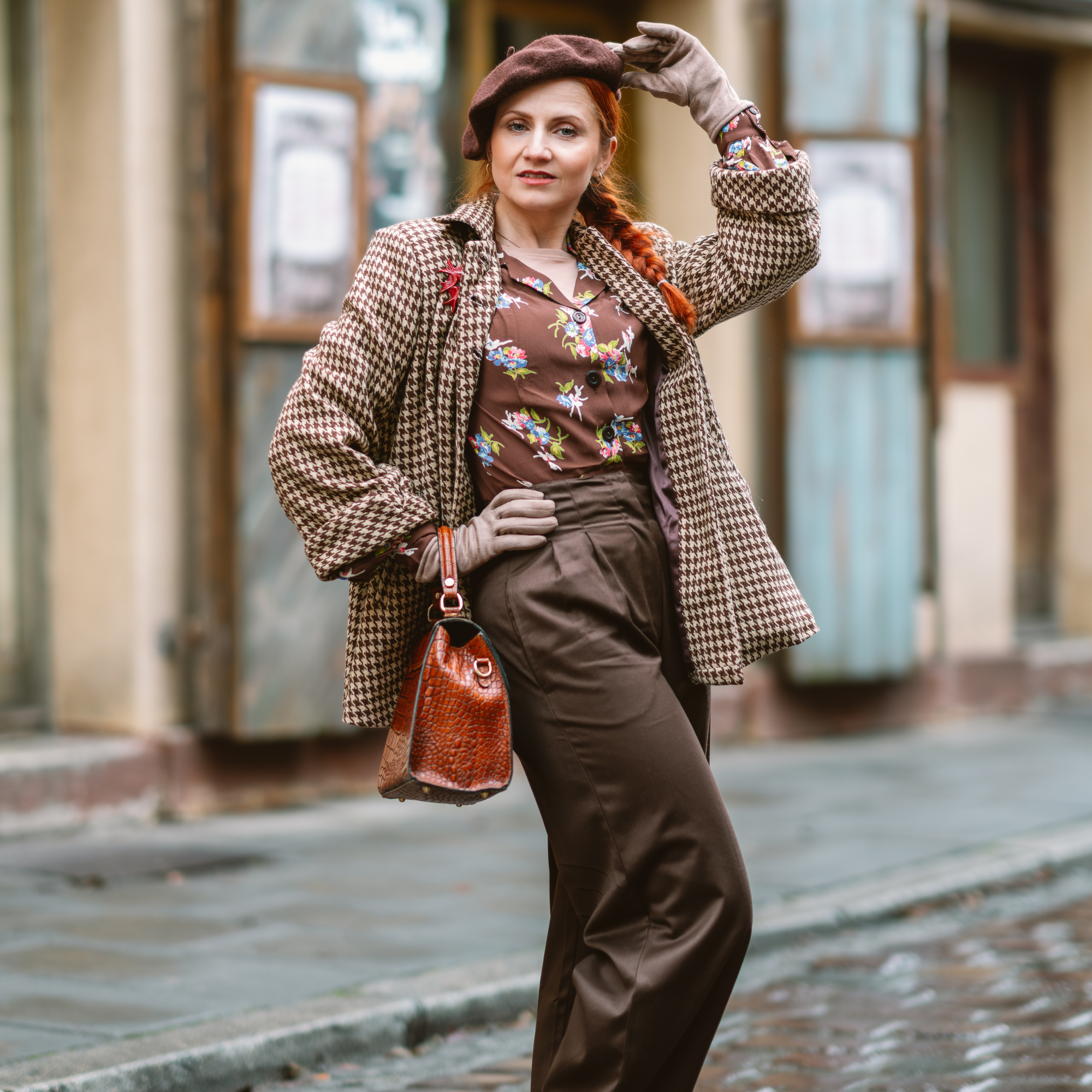 Poppy Blouse in Brown Floral Dancer