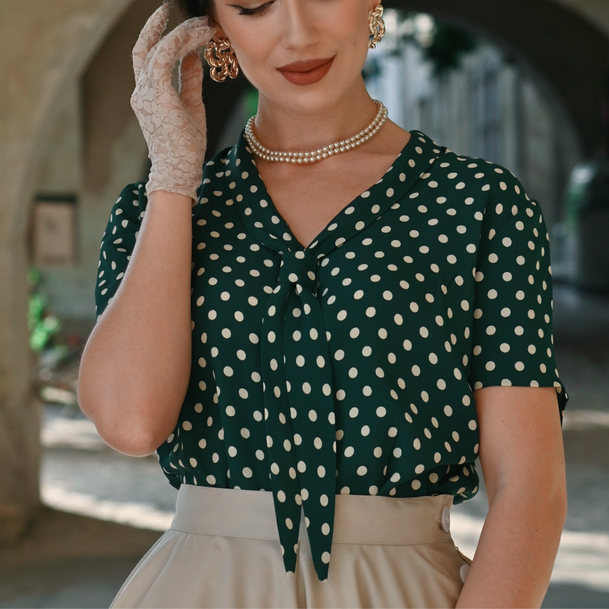 Bonnie Sailor Blouse Short Sleeve in Green Polka
