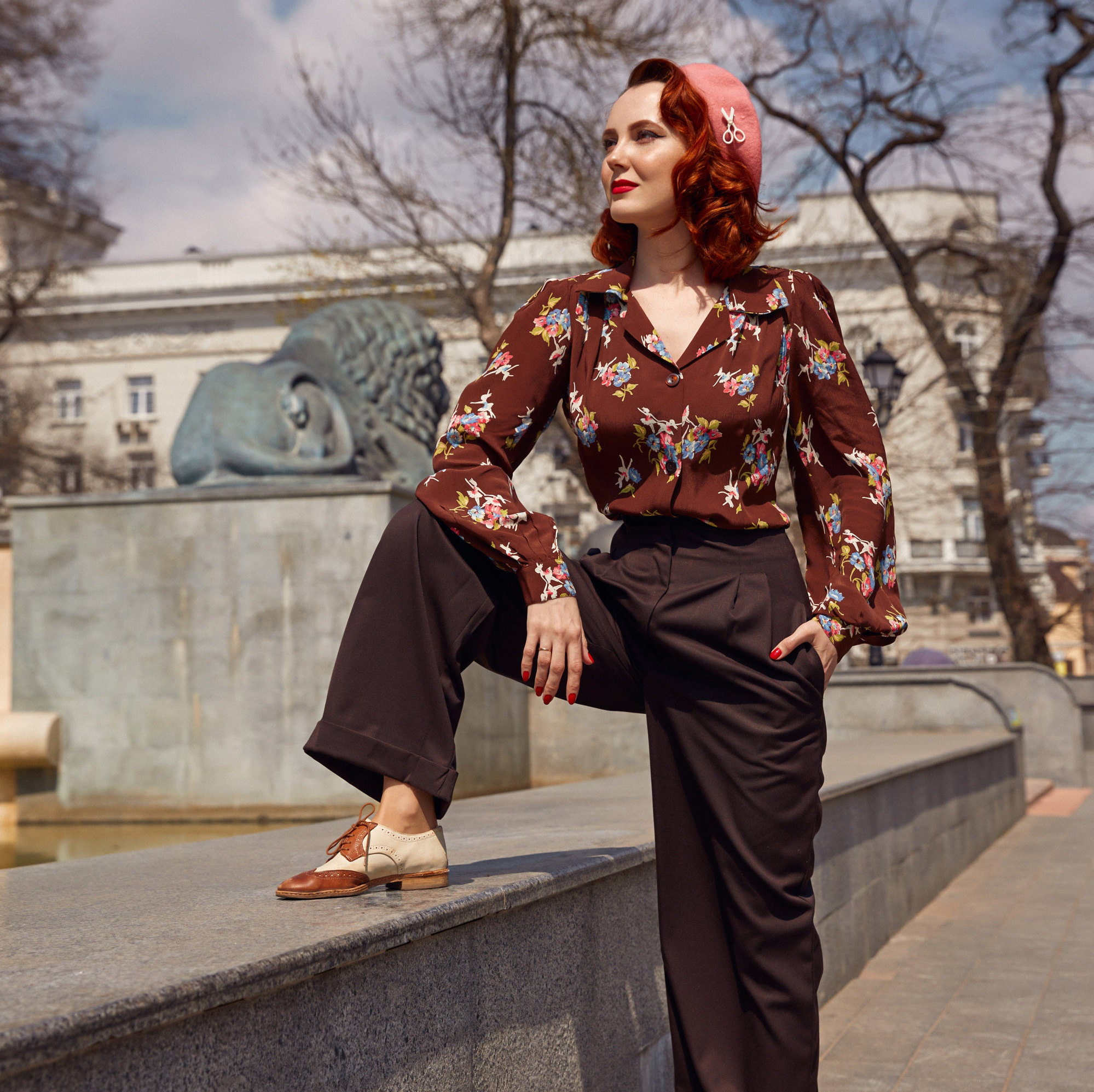 Poppy Blouse in Brown Floral Dancer